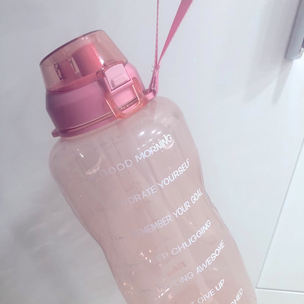 128OZ/1 Gallon Motivational Water Bottle wi/Time